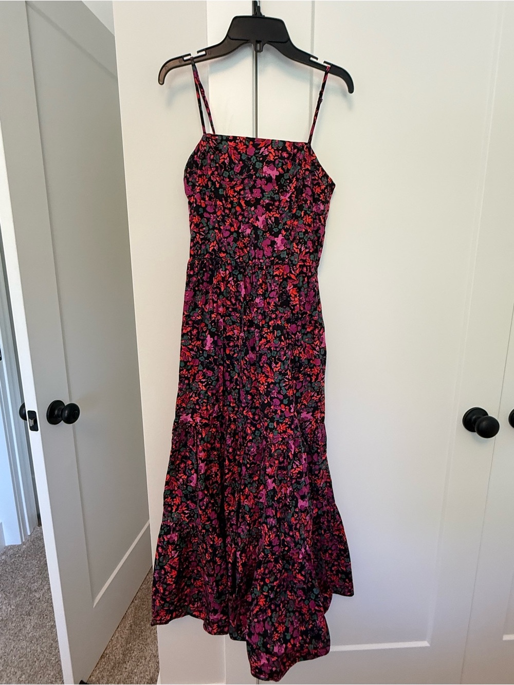 Floral Spaghetti-Strap Midi Dress in Black and Pink
